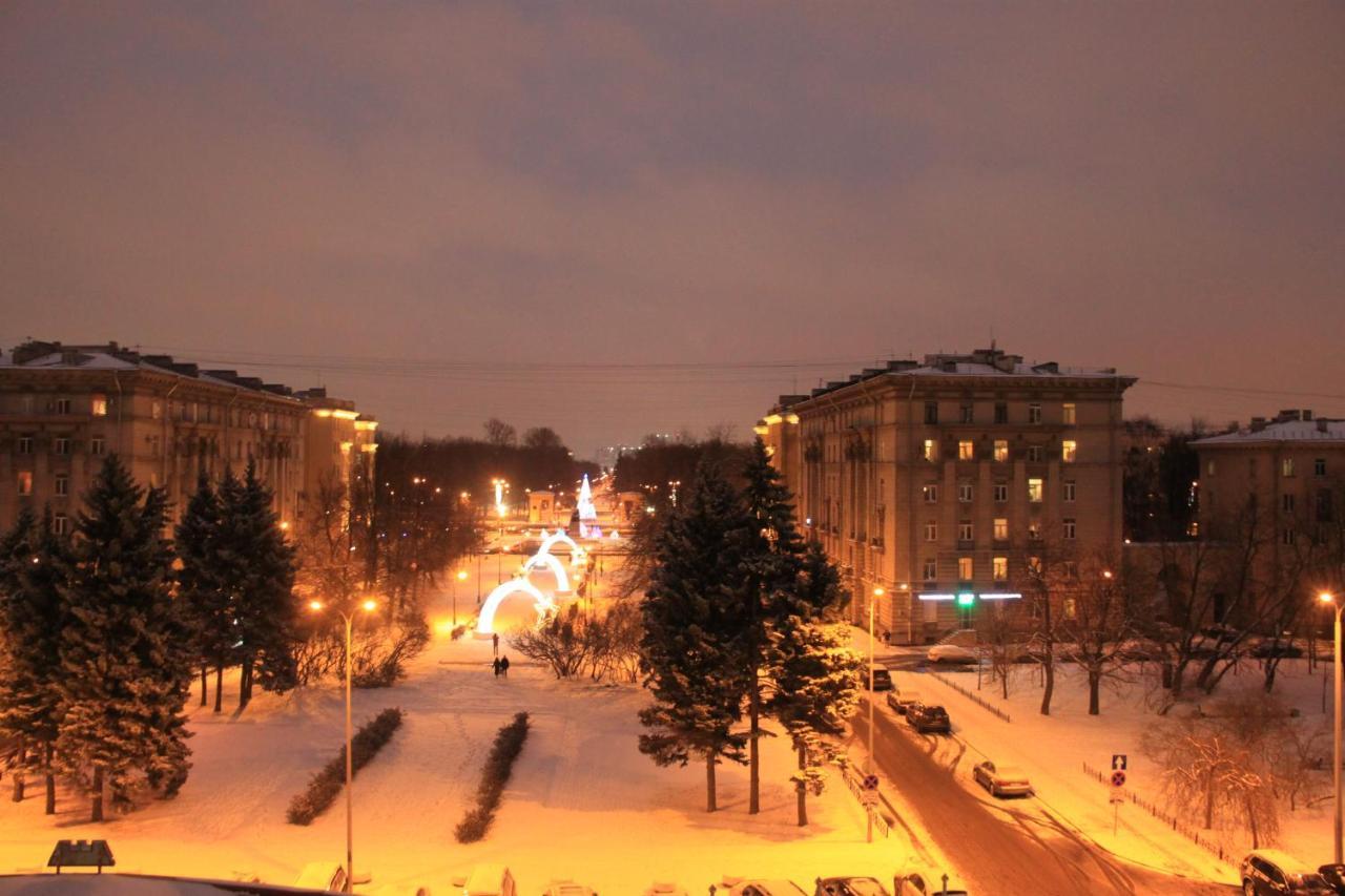 Hotel Rossiya à St Pétersbourg Extérieur photo